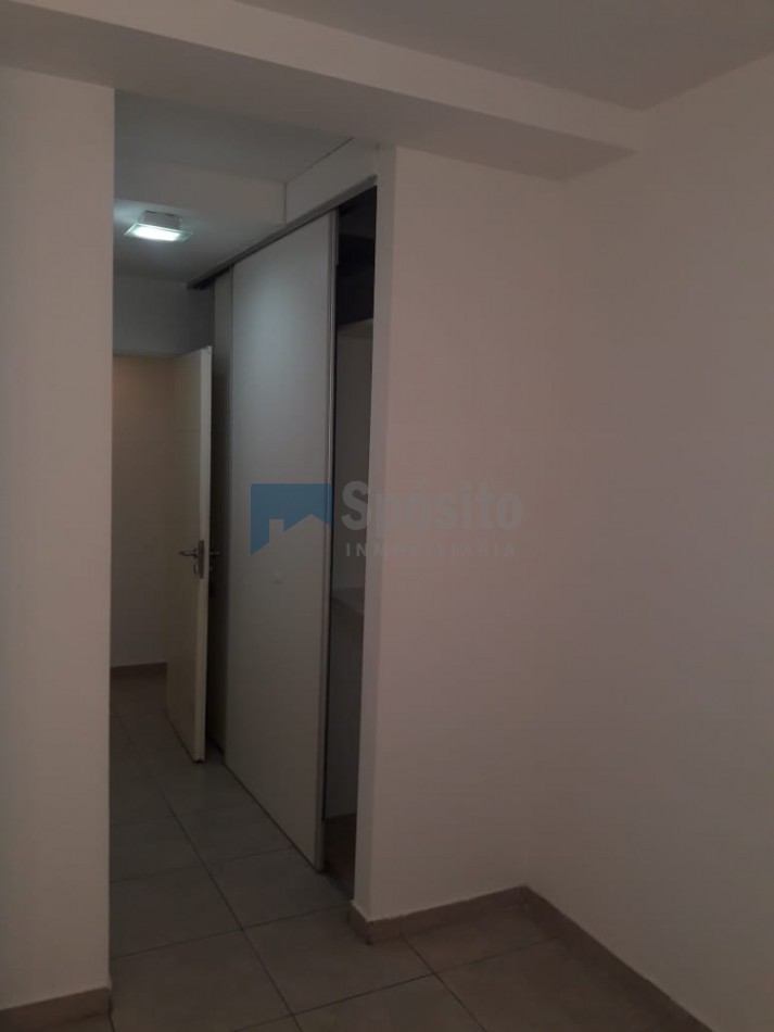 Departamento Dos Dormitorios Y Dos Baños A Metros De Plaza Jeronimo Del Barco