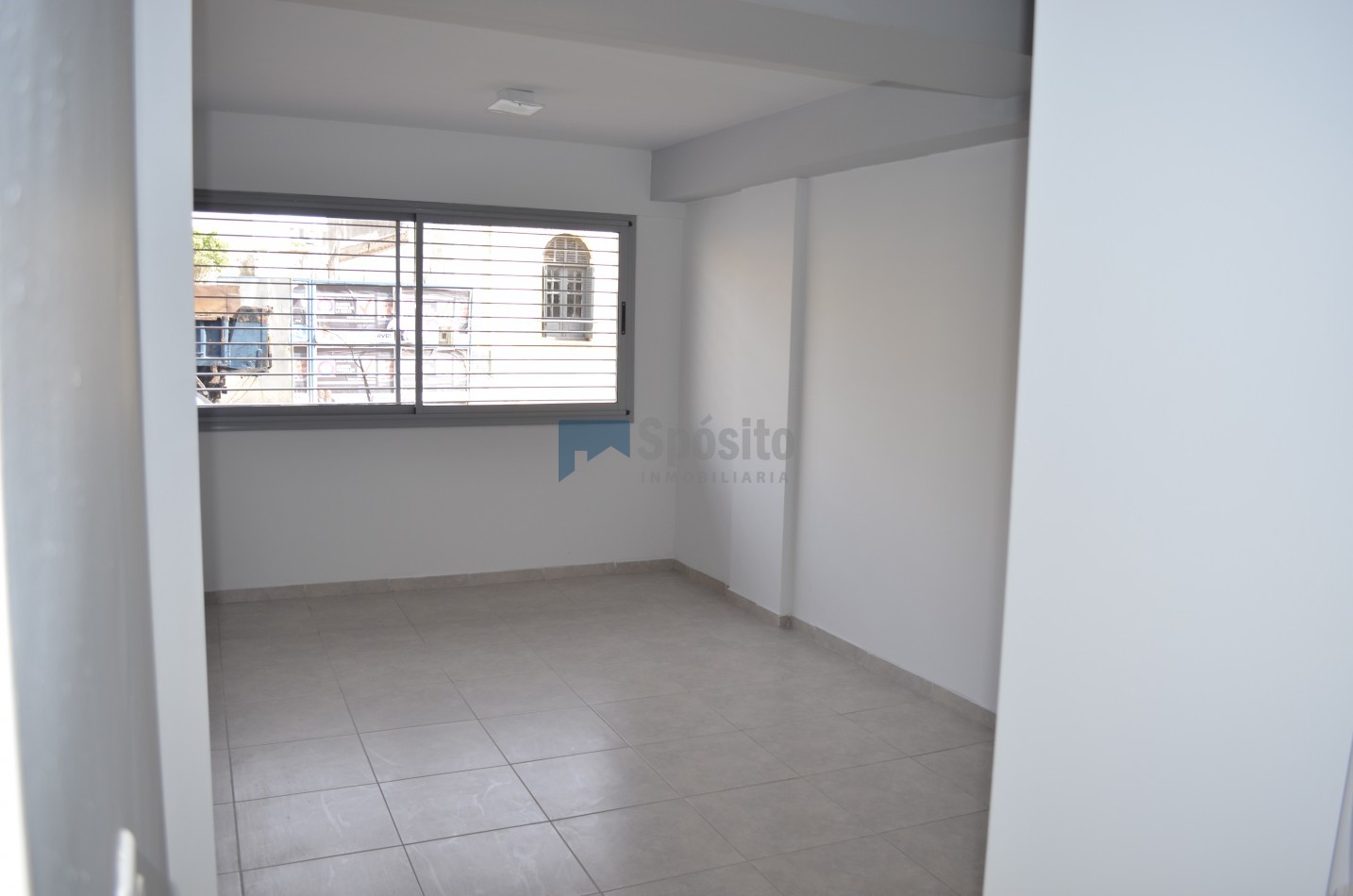 Departamento Dos Dormitorios Y Dos Baños A Metros De Plaza Jeronimo Del Barco